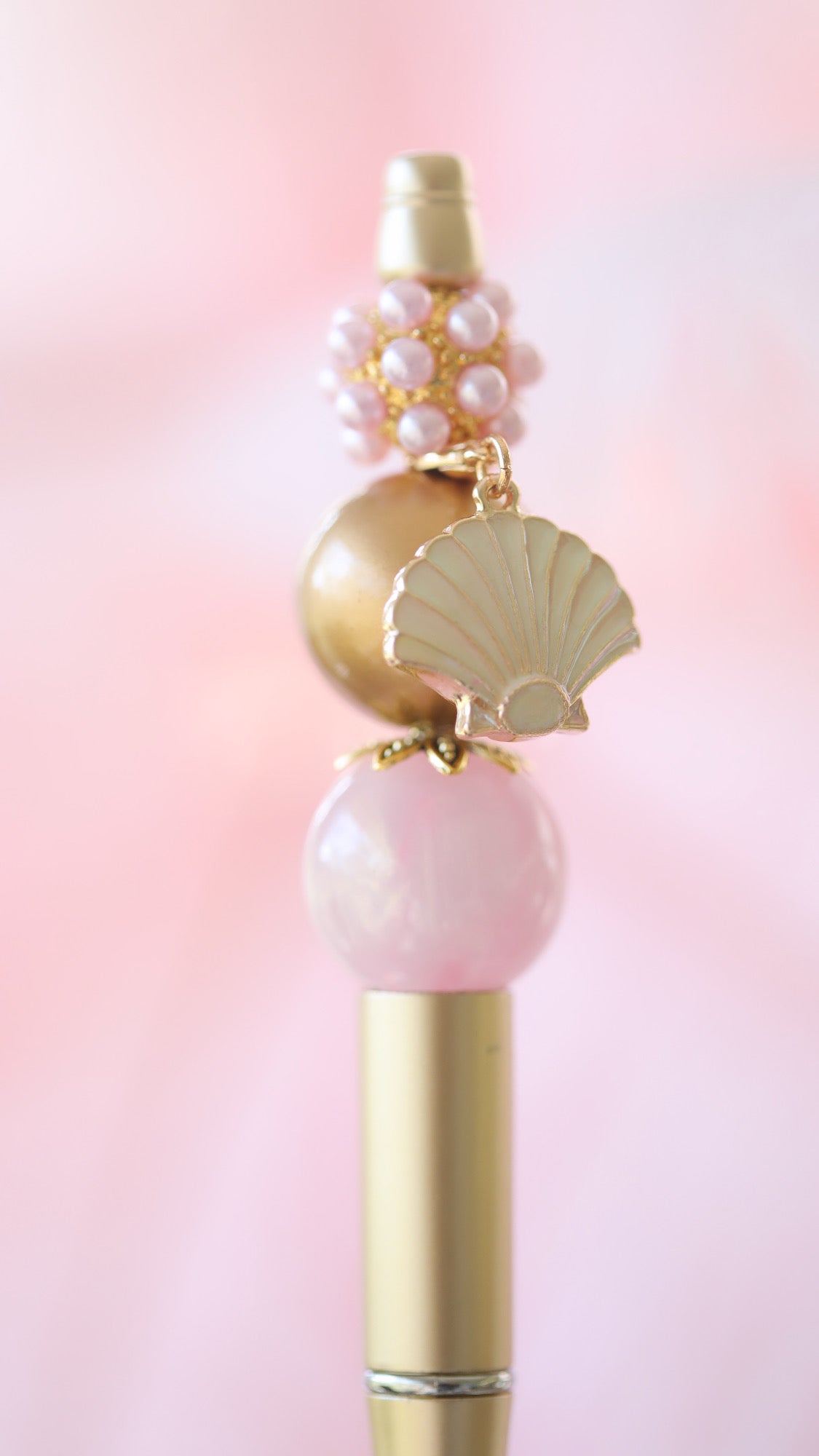ELEGANT SEASHELL